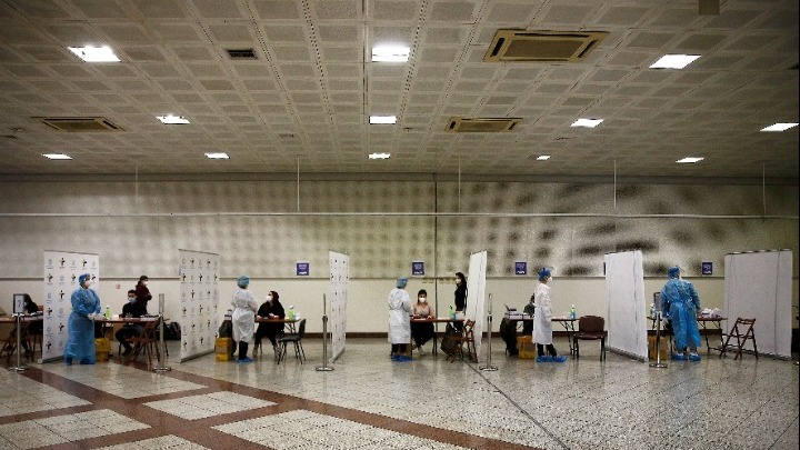 Κορωνοϊός: 1.505 νέα κρούσματα, 586 διασωληνωμένοι, 37 θάνατοι