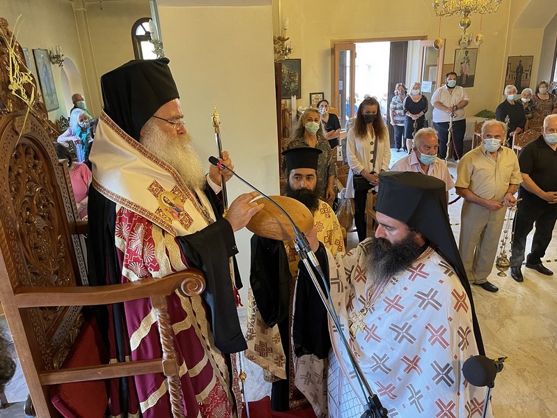 Αρχιερατικός Εσπερινός στον Ι. Ναό Αγίων Κωνσταντίνου και Ελένης Γρα-Λυγιάς