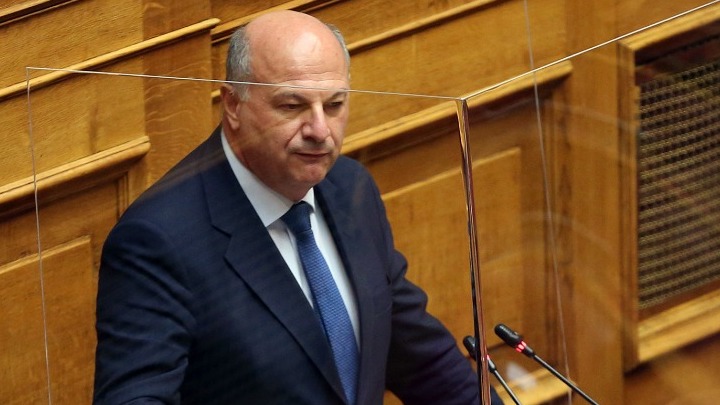 Κ. Τσιάρας: «Nομοθετούμε για το δικαίωμα του παιδιού να μεγαλώνει και με τους δύο γονείς»