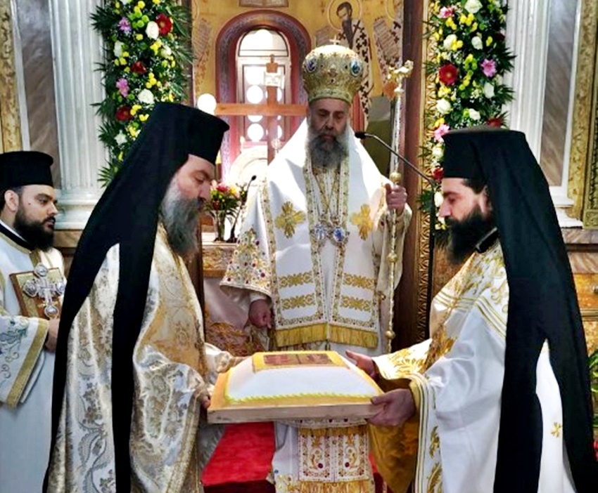 Των Αγίων Κωνσταντίνου και Ελένης στην Καρδίτσα (ΦΩΤΟ)