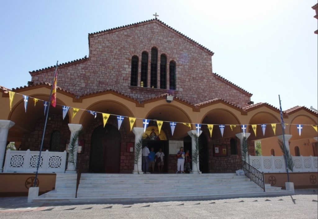 Αγρυπνεί την Απόδοση του Πάσχα η Φανερωμένη Χολαργού