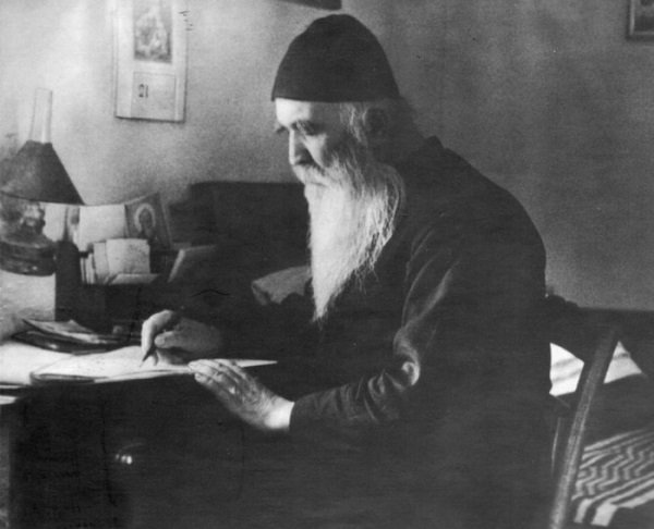 Όσιος Φιλόθεος Ζερβάκος: «Έχε υπόδειγμα τους Αγίους»