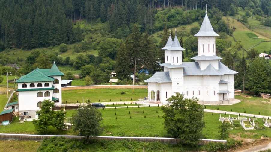 Mesajul Patriarhului la sfințirea bisericii din satul natal al Arhiepiscopului Calinic al Argeșului și Muscelului