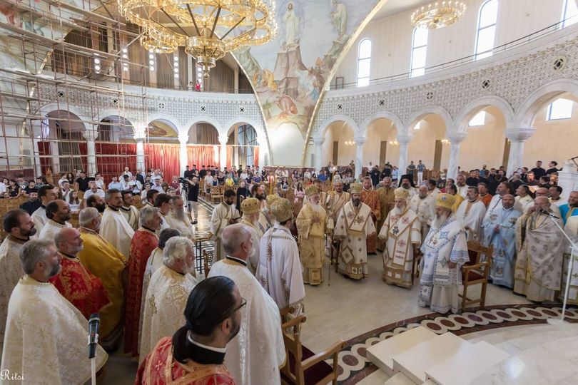 Tre dekada më parë erdhi në Shqipëri Eksarku Patriarkal, Episkopi i Andrusës, Pr. Dr. Anastasi!