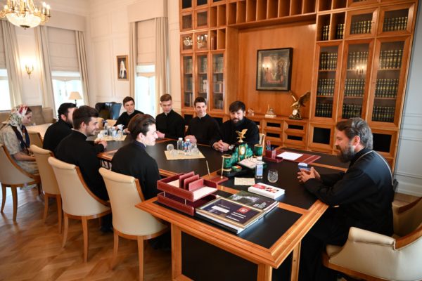 Metropolitan Hilarion of Volokolamsk meets with students of the Sretensky Theological Academy