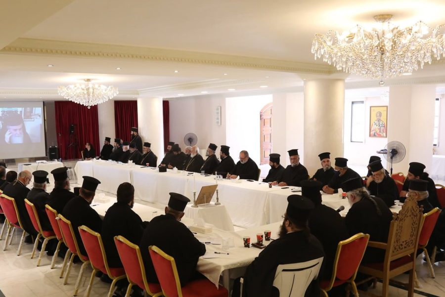 غبطة البطريرك ثيوفيلوس الثالث يجتمع مع كهنة مطرانية الأردن للروم الأورثوذكس