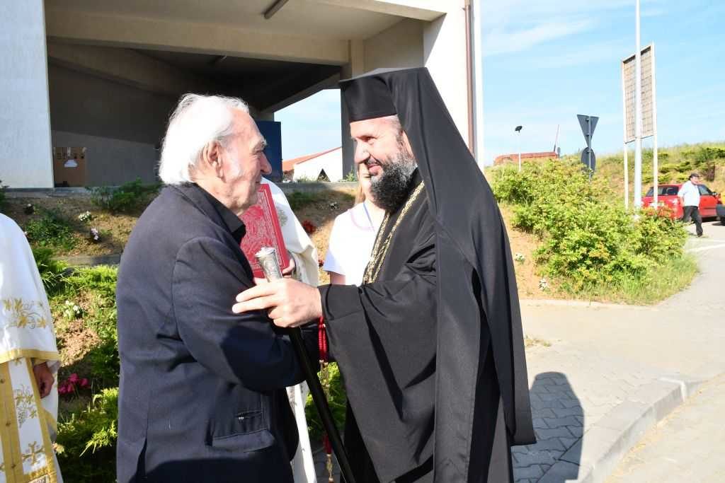 Hram la Paraclisul Clinicii Nera. „Mulți bolnavi de coronavirus, după ce s-au vindecat, au venit aici pentru recuperare”