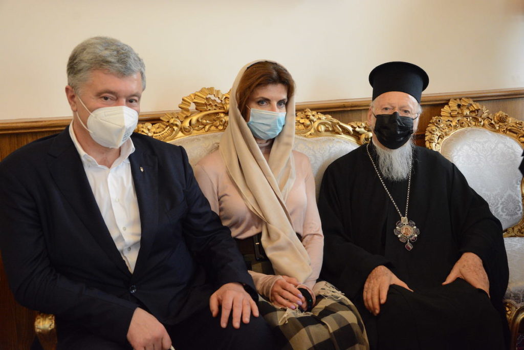 Ο πρώην Πρόεδρος της Ουκρανίας πήρε την ευχή του Παναγιωτάτου