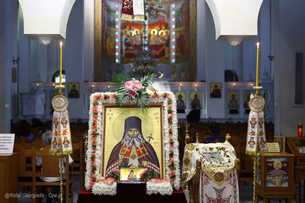 Βραδινή Θεία Λειτουργία για τον Άγιο Λουκά τον Ιατρό στη Θεσσαλονίκη