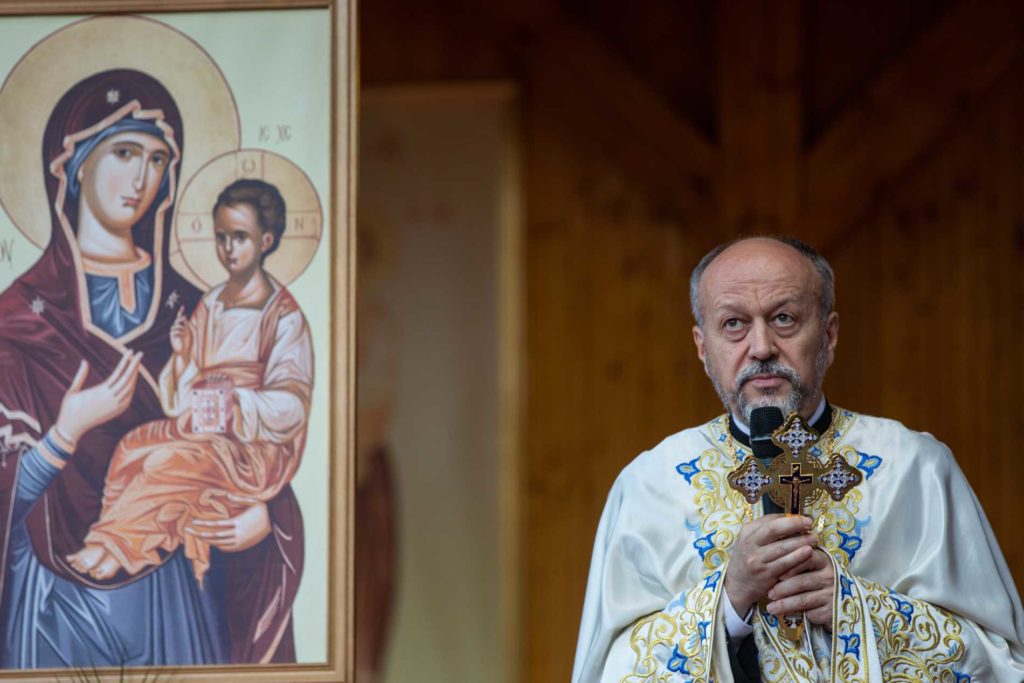 Pr. Gheorghe Holbea: Taina Sfintei Treimi nu se poate înţelege, însă o simţim în iconomie