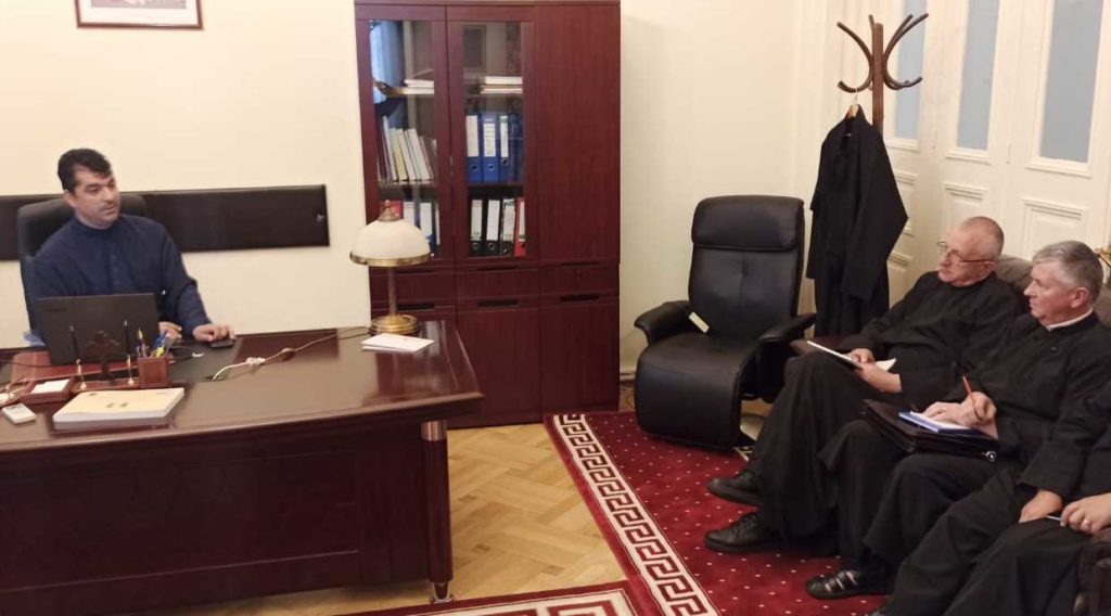 Arhiepiscopia Bucureștilor: Au fost uniformizate actele de concesiune ale locurilor de veci din cimitirele parohiale