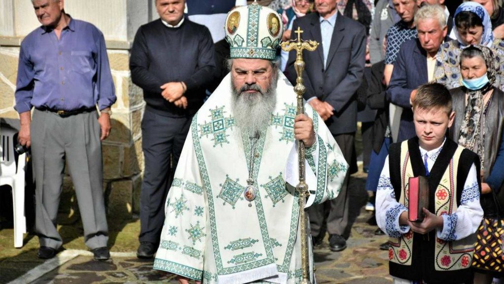 PS Ignatie explică Taina Sfintei Treimi referindu-se la familie: Comuniune, dragoste, dăruire, nu izolare, egoism sau singurătate