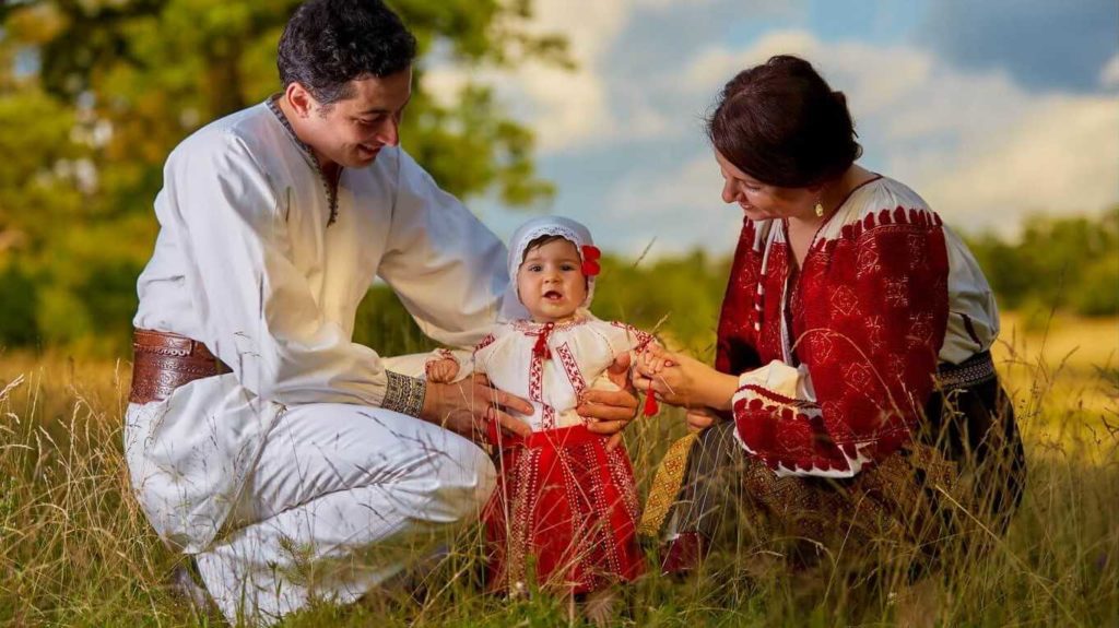 Patriarhul Daniel: Duminica Părinților și Copiilor – prilej de omagiere și susținere a familiei creștine