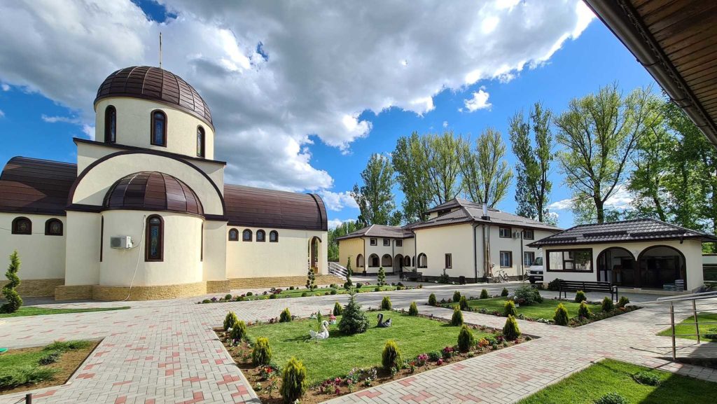 Părintele Patriarh a transmis un mesaj de felicitare cu prilejul sfințirii bisericii din Lada