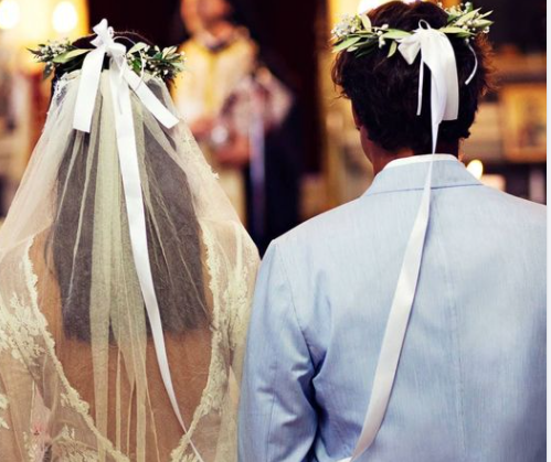 Materiale Shpirtërore mbi Familjen