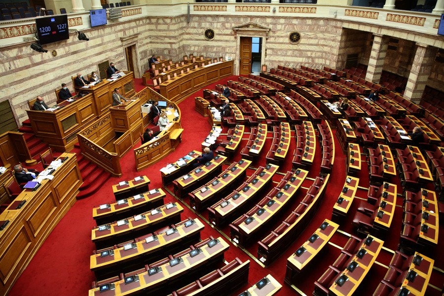 Στη Βουλή το νομοσχέδιο για την τηλεργασία στο Δημόσιο
