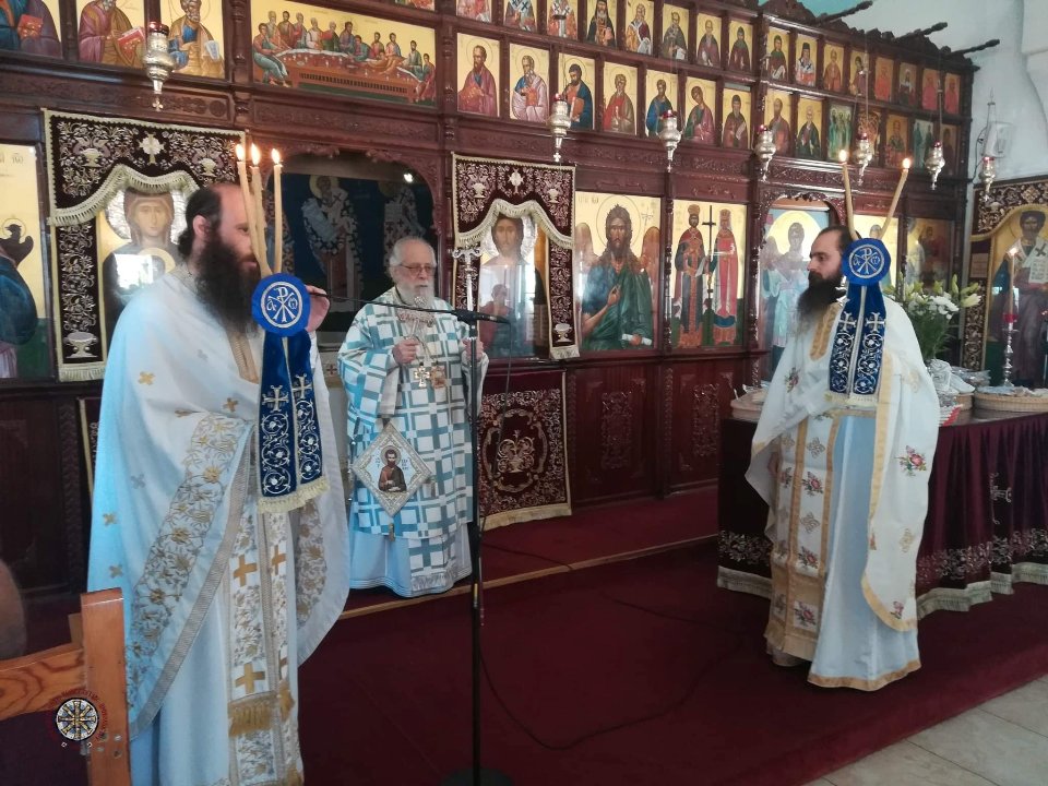 Αρχιερατική προεόρτια Θεία Λειτουργία στον προσφυγικό Συνοικισμό Δερύνειας