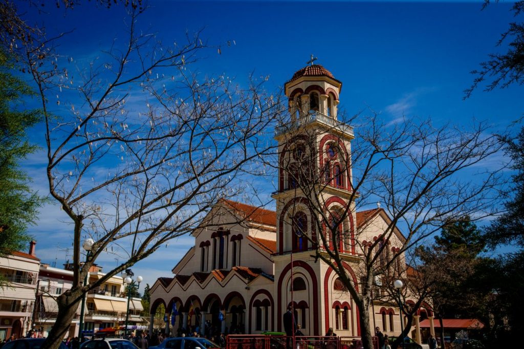 Την Τιμία Κάρα του Νεομάρτυρα Αγίου Ιωάννου του εξ Αγαρηνών υποδέχονται στη Λάρισα