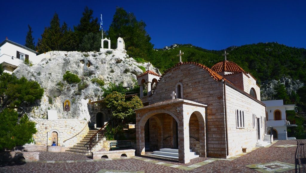 Διετές Μνημόσυνο του Αρχιμ. Νεκταρίου Μαρμαρινού στη Μονή Οσίου Παταπίου