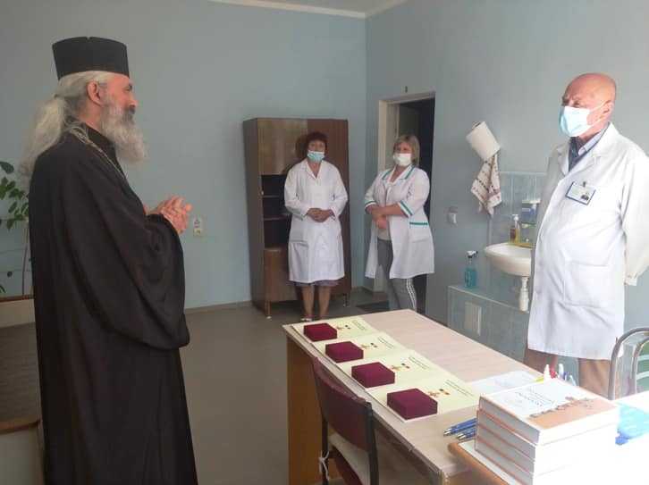 Patru cadre medicale din Ocnița au fost distinse cu „Crucea Bălțeană”