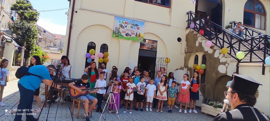 Shijoni dhe shihni se Zoti është i mirë!