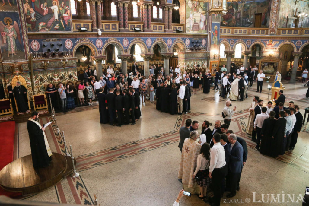 Absolvenţii Facultăţii de Teologie Ortodoxă din Sibiu au depus jurământul