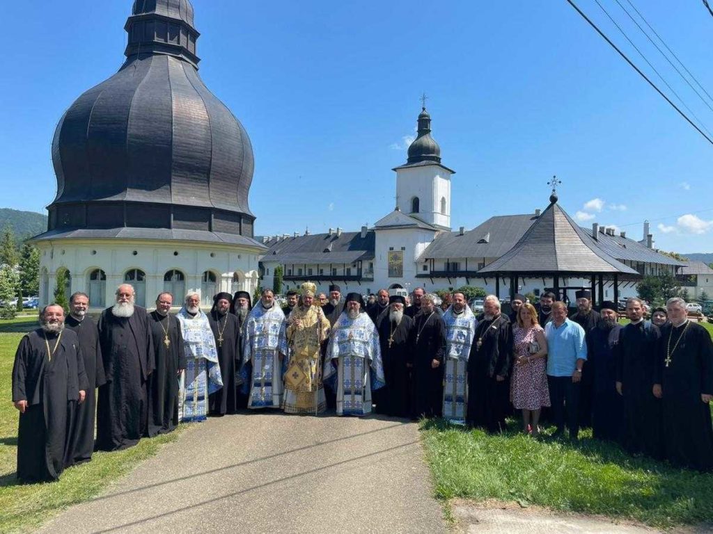 PS Veniamin s-a rugat „Îndrumătoarei” la Mănăstirea Neamț, chinovia sa de metanie