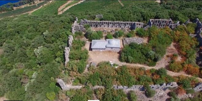 Η παλαιά Αθωνιάδα Ακαδημία