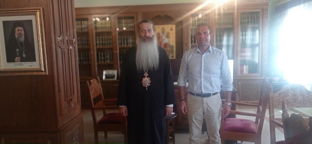 Ο Δήμαρχος της Καστοριάς στον Μητροπολίτη Φθιώτιδος