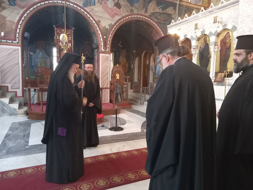 Παρακλήσεις στην Ιερά Μητρόπολη Κορίνθου