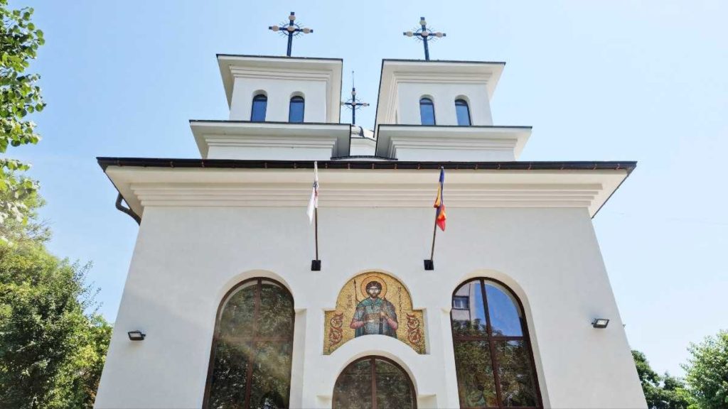 În imagini: Cum arată Biserica Sf. Mercurie din Capitală, care va fi sfințită duminică