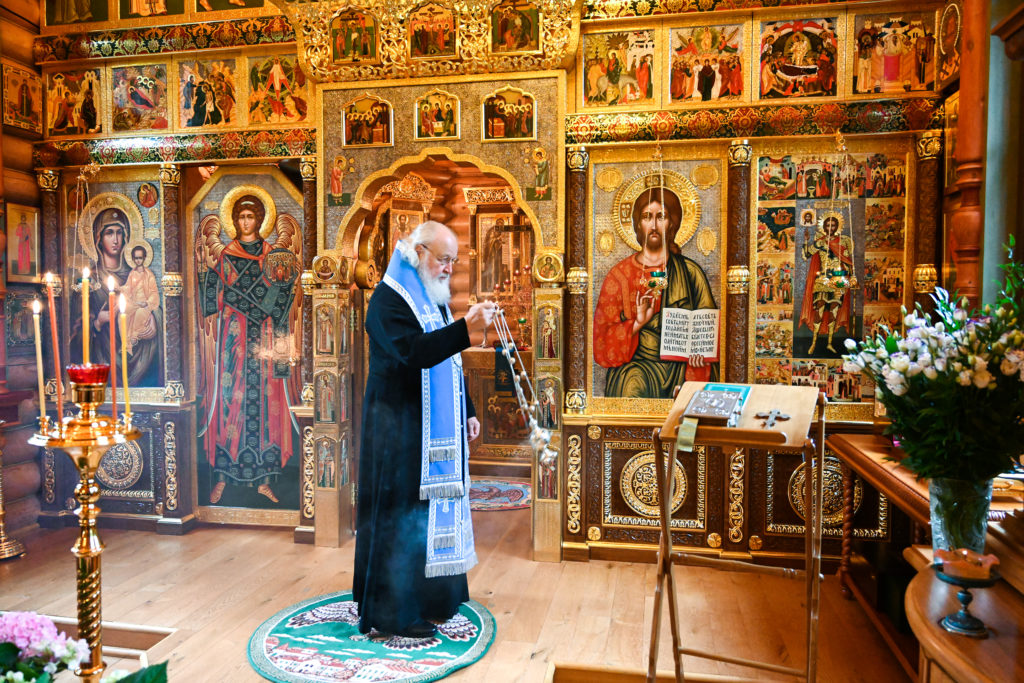 Αγρυπνία για την Κοίμηση της Θεοτόκου από τον Πατριάρχη Μόσχας