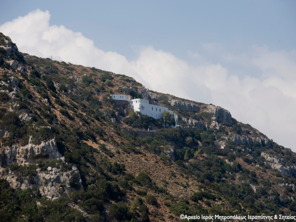 Δεκαπενταύγουστος στην Ιερά Μονή Παναγίας Φανερωμένης (ΒΙΝΤΕΟ)