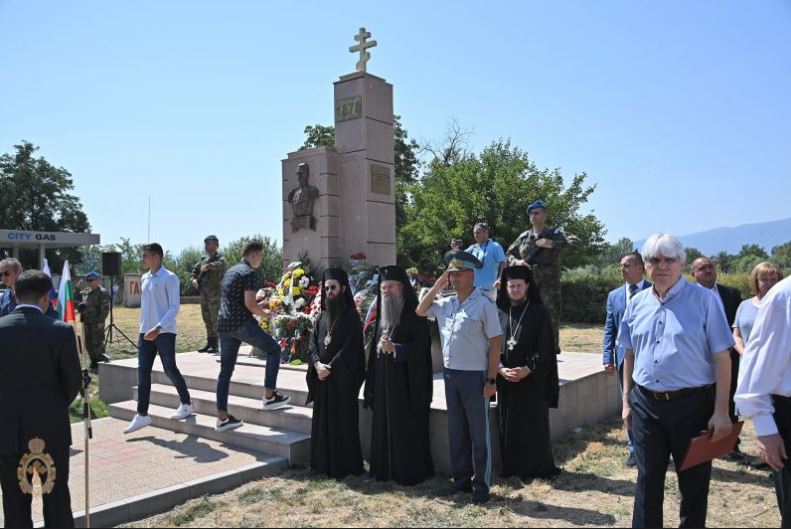 Αγιασμός σε μνημείο του Παζαρτζίκ από τον Μητροπολίτη Φιλιππουπόλεως