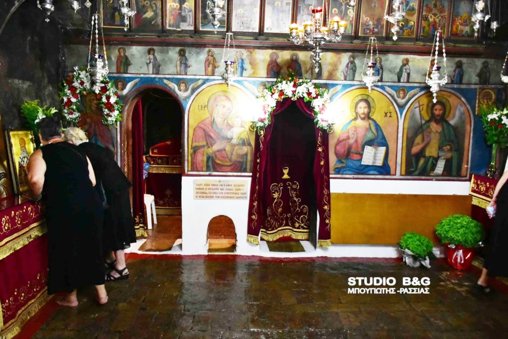 Αργολίδα: Θαυματουργή οπή στον Ι.Ν. Αγίων Αδριανού και Ναταλίας