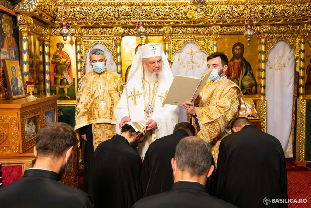 Χειροθέτησε Ιερείς ο Πατριάρχης Ρουμανίας