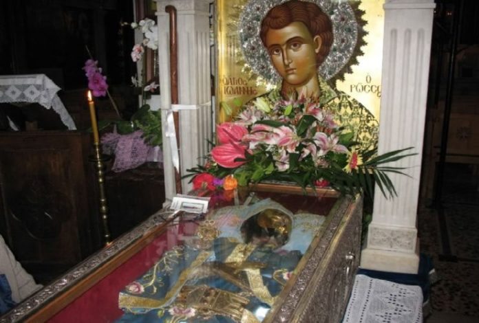 Νέα λιτανεία με περιφορά του σκηνώματος του Οσίου Ιωάννη του Ρώσου στο Προκόπι (βίντεο)