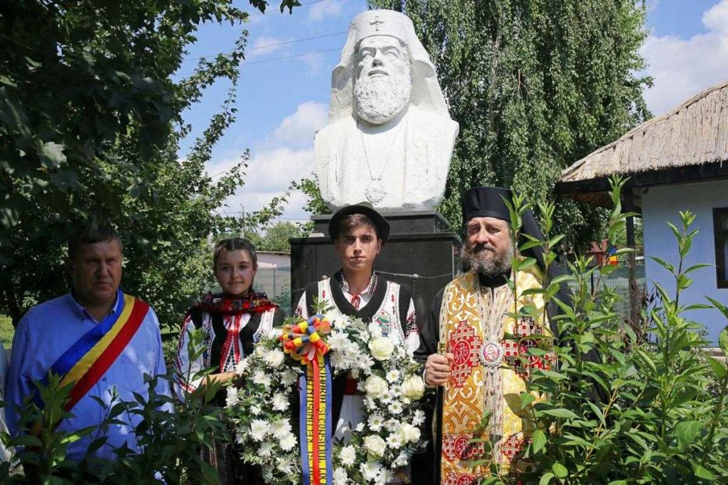 Patriarhul Teoctist pomenit în localitatea natală: A vegheat la unitatea Bisericii în vremuri de criză