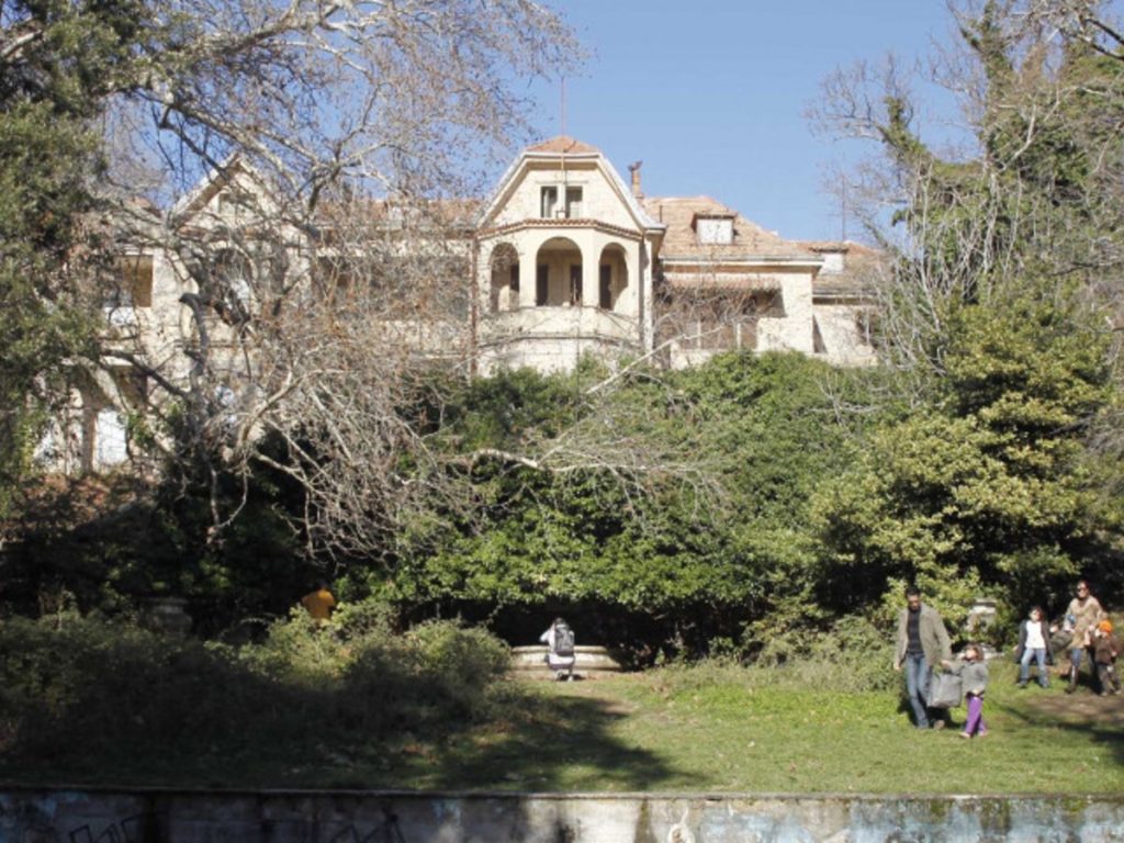 Πρόσθετοι ειδικοί όροι στο έργο αποκατάστασης του Θερινού Ανακτόρου στο Τατόι