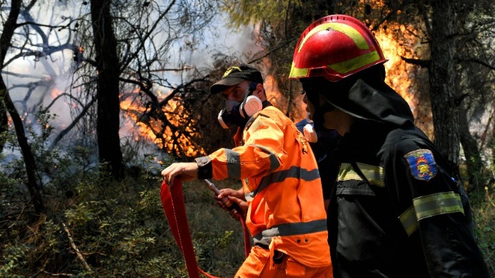 Ενισχύονται τα ελληνικά πεζοπόρα τμήματα της Πυροσβεστικής
