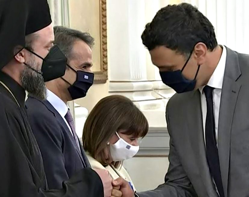 Η Ορκομωσία των νέων Υπουργών υπό του Επισκόπου Ωρεών