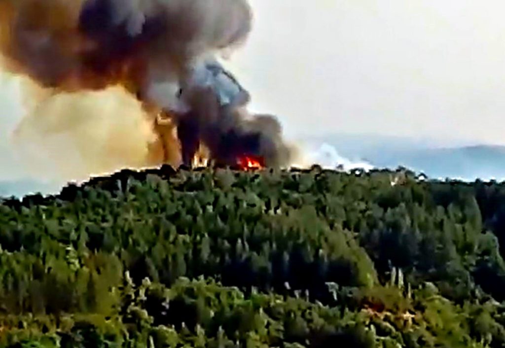 Φωτιά στην Κάπελη Γορτυνίας: “Χρειαζόμαστε άμεσα εναέρια μέσα!” (ΒΙΝΤΕΟ)