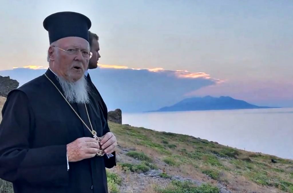 Ο Οικουμενικός Πατριάρχης ψάλλει το Φως Ιλαρόν (ΒΙΝΤΕΟ)