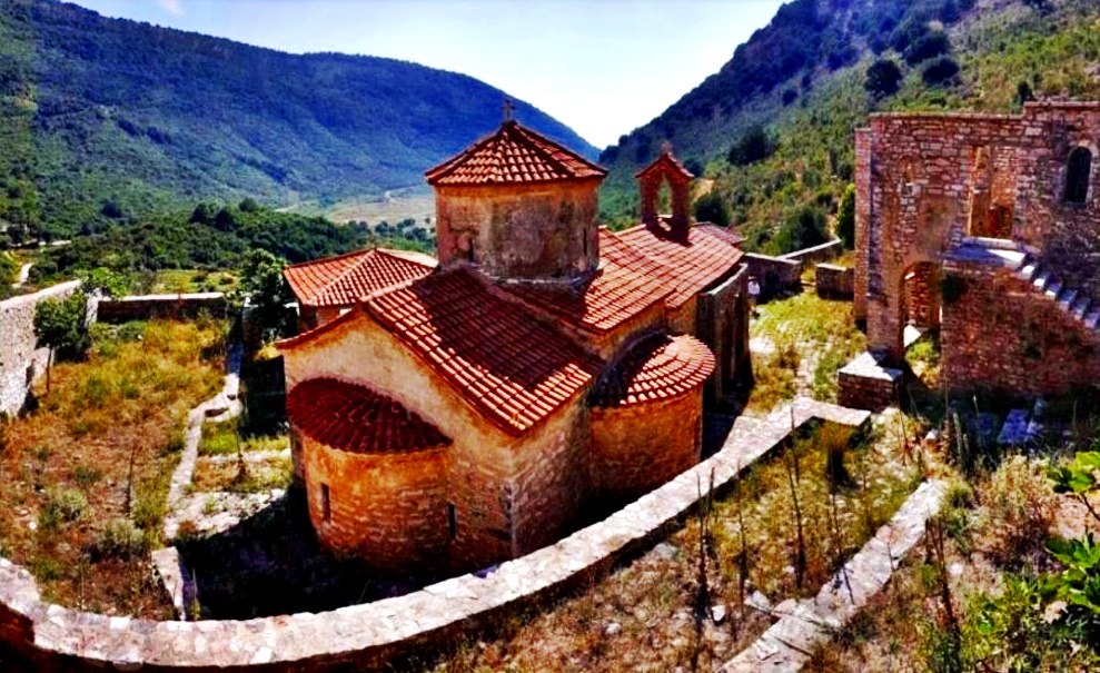 Ακάθεκτη η Κυβέρνηση Ράμα: Ληστρικές αρπαγές περιουσιών ορθόδοξων ναών της Αλβανίας (ΚΑΤΑΓΓΕΛΙΕΣ)