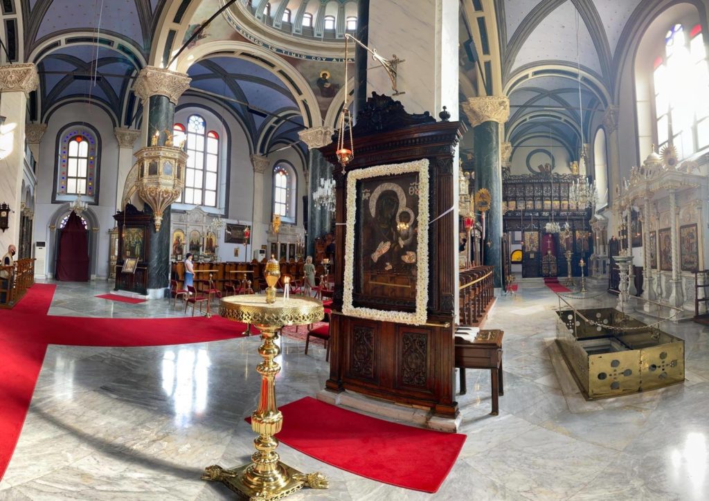 Η Παναγία Μαυρομωλίτισσα στο Μέγα Ρεύμα Βοσπόρου