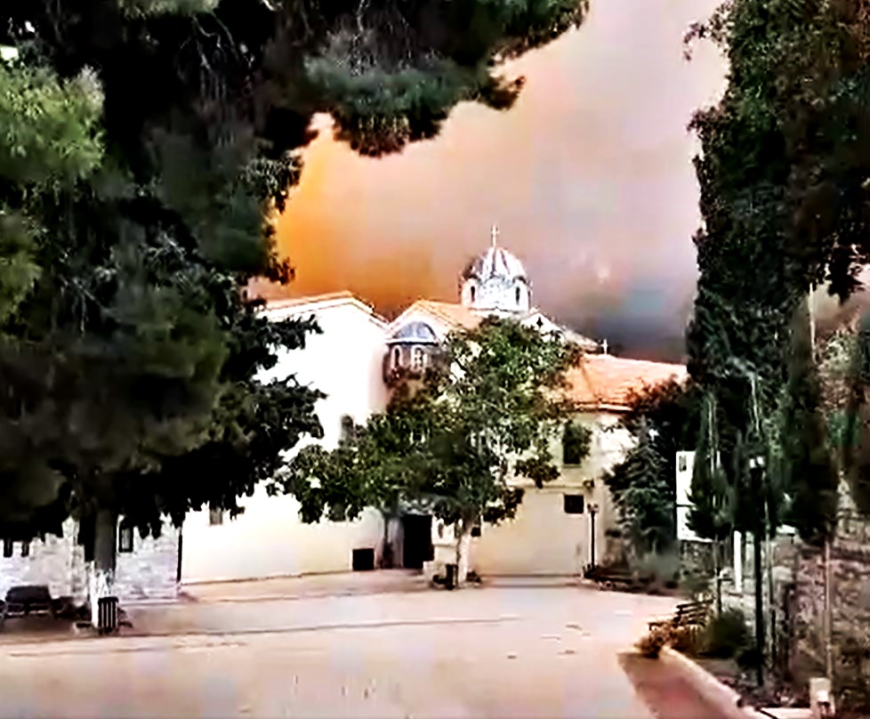 ΦΩΤΙΑ: Βίντεο απο το μοναστήρι του Οσίου Δαυίδ