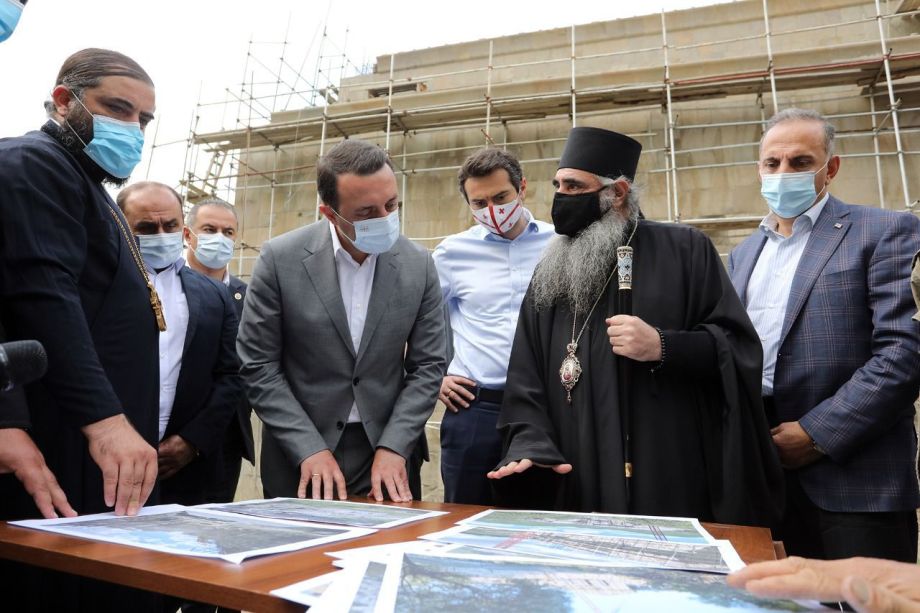 ირაკლი ღარიბაშვილი – აწყურის ღვთისმშობლის ტაძრის მშენებლობა მეუფე თეოდორეს ინიციატივით და ბიძინა ივანიშვილის დაფინანსებით ხორციელდება, მადლობას ვუხდი მათ