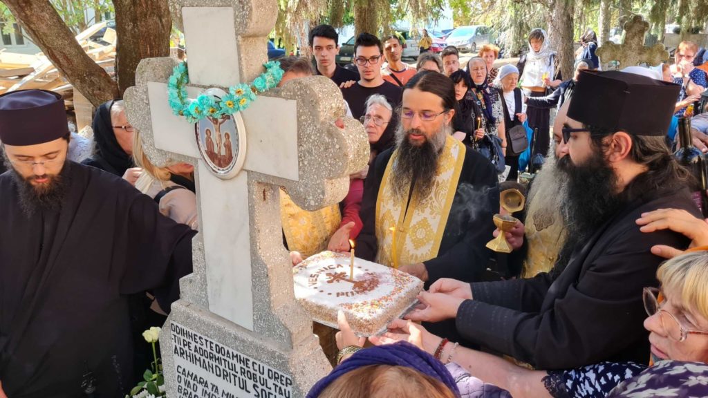 Arhim. Sofian Boghiu a fost pomenit la 19 ani de la trecerea în veşnicie