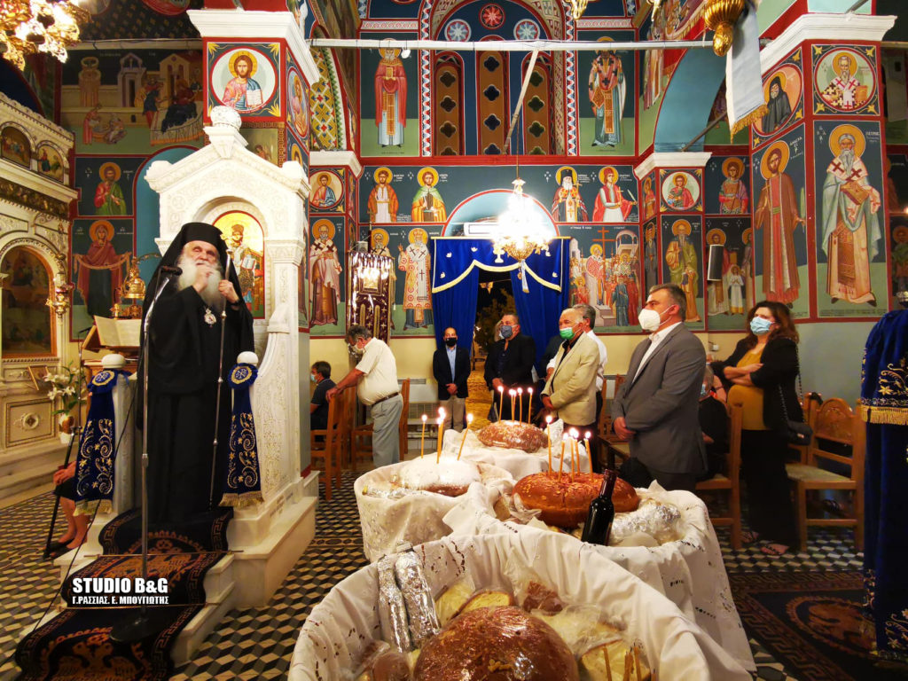 Στον πανηγυρίζοντα ναό στο Παναρίτη ο Μητροπολίτης Αργολίδος