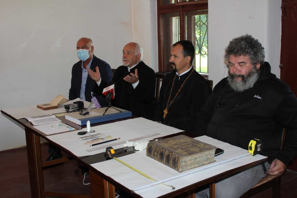 1500 de bunuri din patrimoniul Primei Şcoli Româneşti vor fi salvate de la degradare